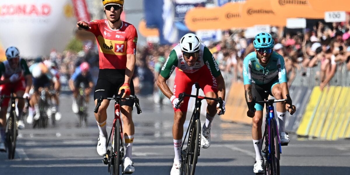 Giro d'Italia: Lavik wins in Milan, Vingegaard remains in the pink jersey