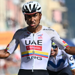 Giro d'Italia: Narvaez beats Mas in the sprint, wins the 11th stage and makes it three