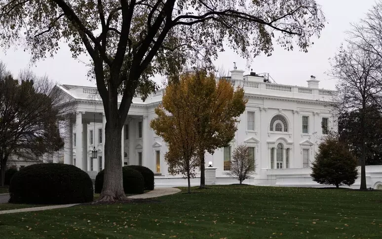 Gunshots near the White House, Secret Service hits the attacker