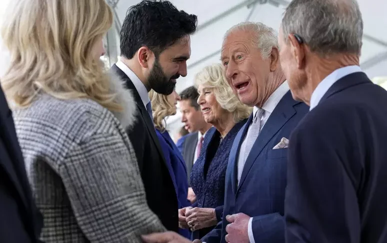King Charles and Camilla meet the anti-Trump in New York. Mamdani evokes the return of the Koh-i-Noor. Quick visit to Ground Zero