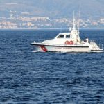 Messina, surfer in difficulty in the Strait: saved by the Coast Guard