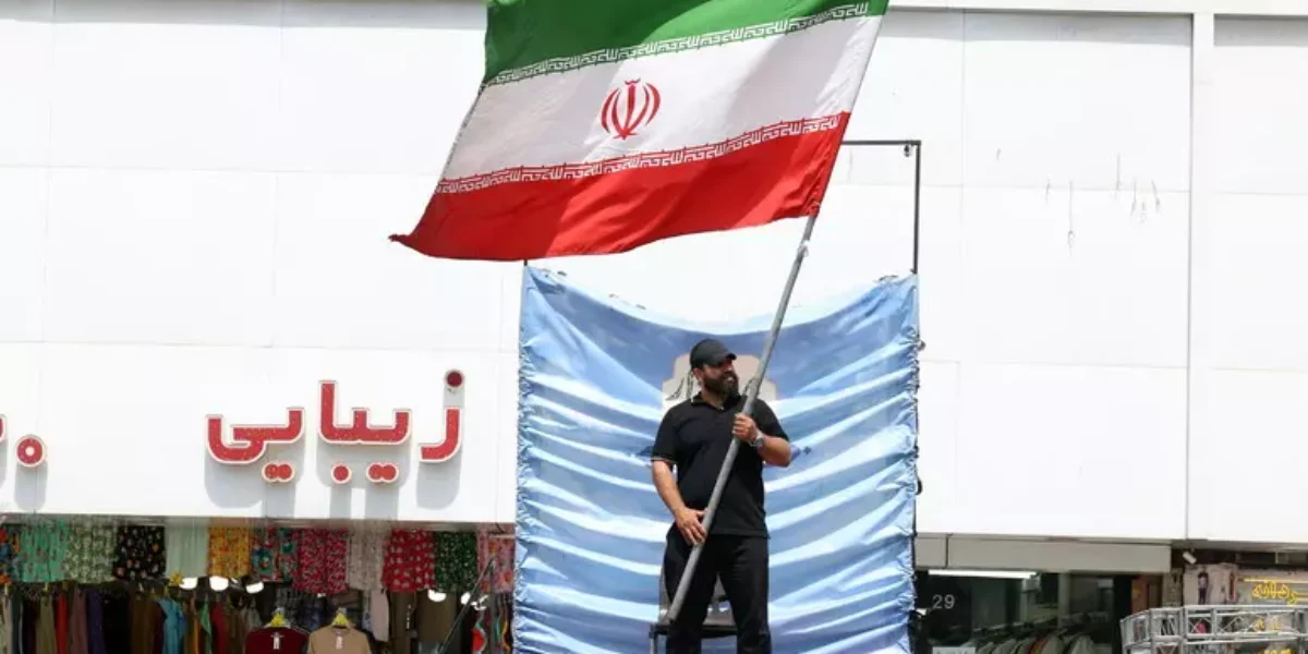 Middle East: Iranian missile hits base in Kuwait, 5 Americans injured