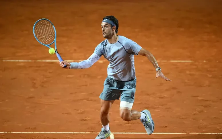Musetti and Darderi advance to Rome. Carrarino: "I can improve for the next matches"