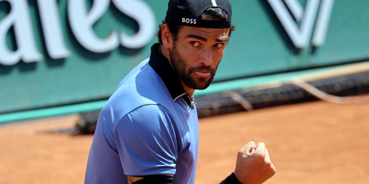 Roland Garros, Berrettini is a lion! Down two sets to one he comes back and wins the super tiekreak canceling match point