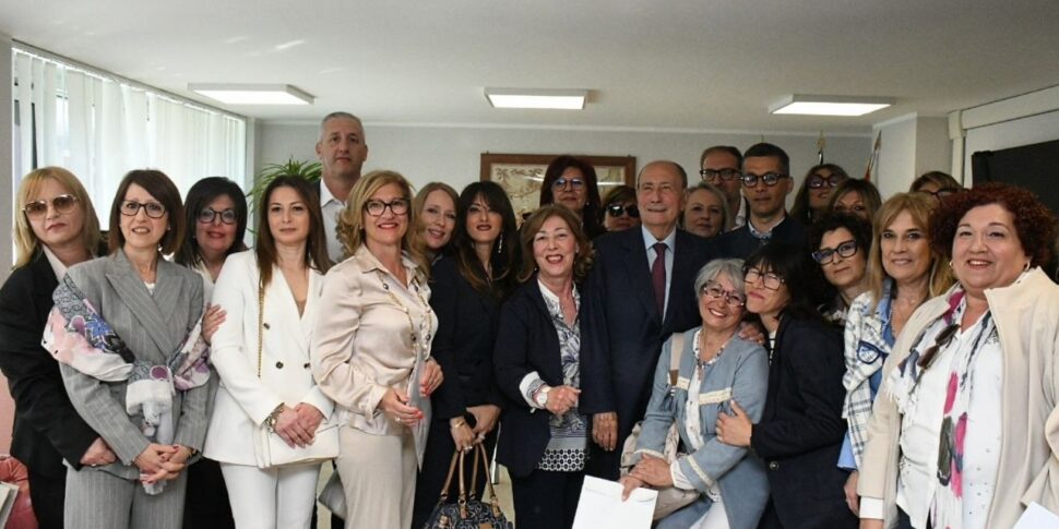Stabilization of ASU, signing of contracts with SAS today in Palermo. Schifani: «With my government we will put an end to precarious employment»