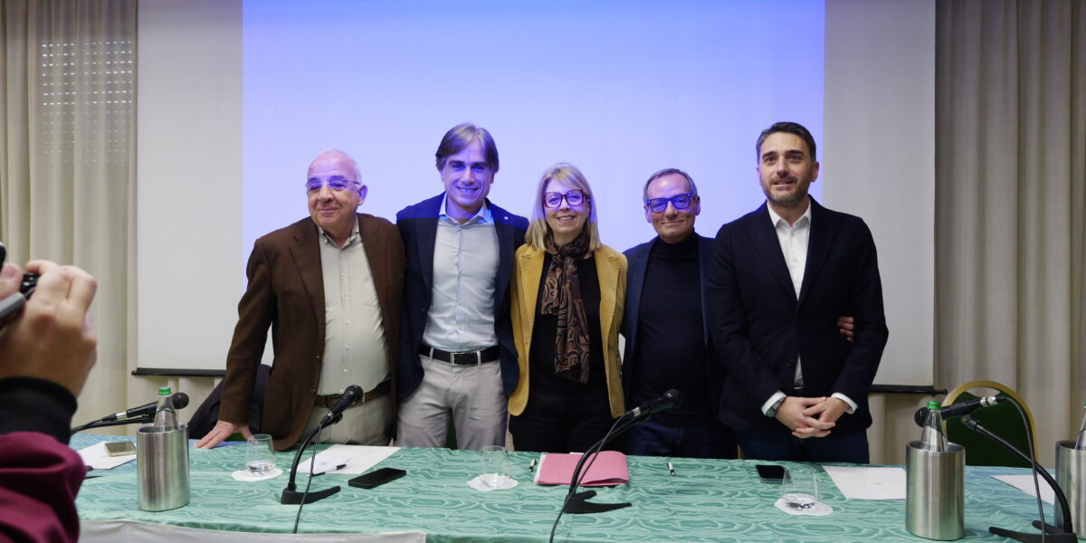The Democratic Party is looking to the city congress. Reggio Futura attacks all over the field