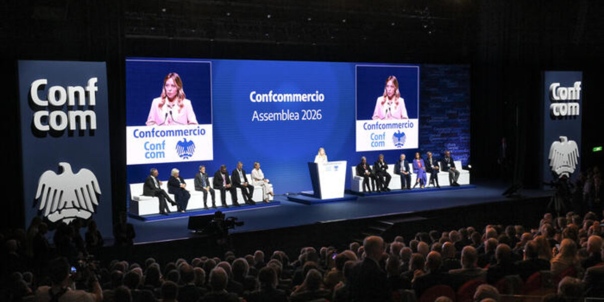 Meloni at the Confcommercio assembly: "Italy is not the Republic of bananas, no to assets"
