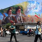 Trump ready for new raids: "Tehran is wasting time, treating us like idiots". Oil tanker hit by US missile, Delhi protests