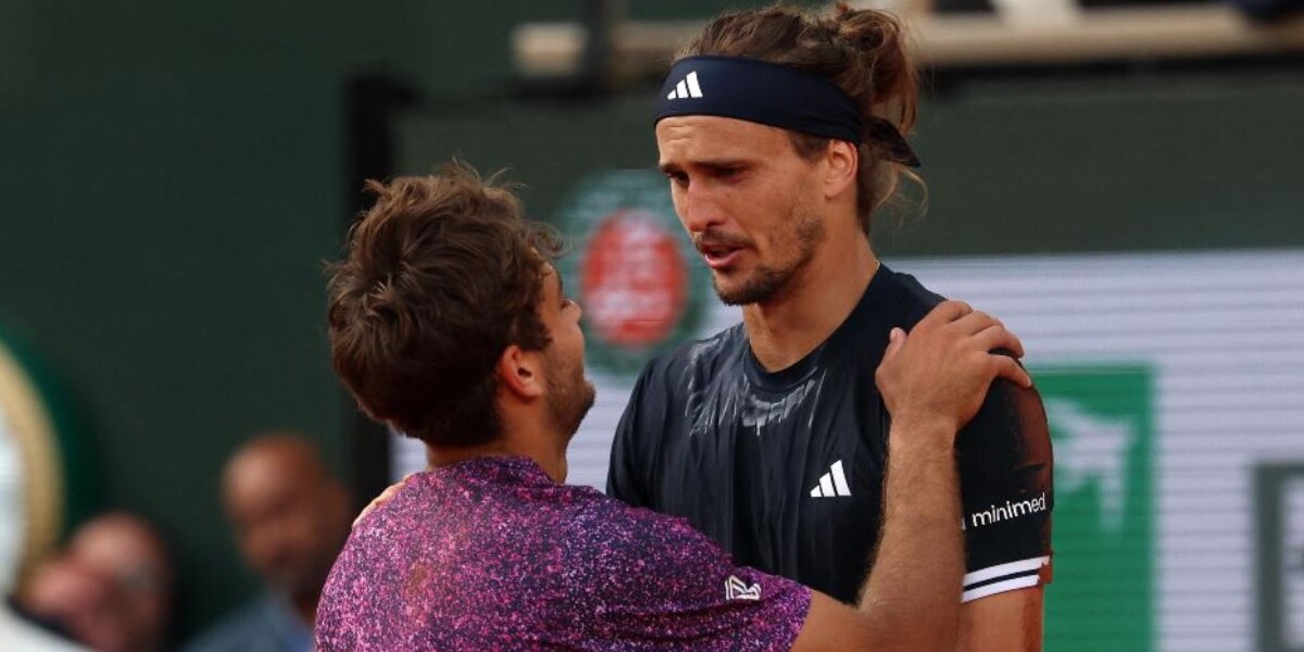 The Roland Garros final, Cobolli what a shame!!! He fights like a lion for 4 sets with Zverev, then collapses in the fifth (6-1)