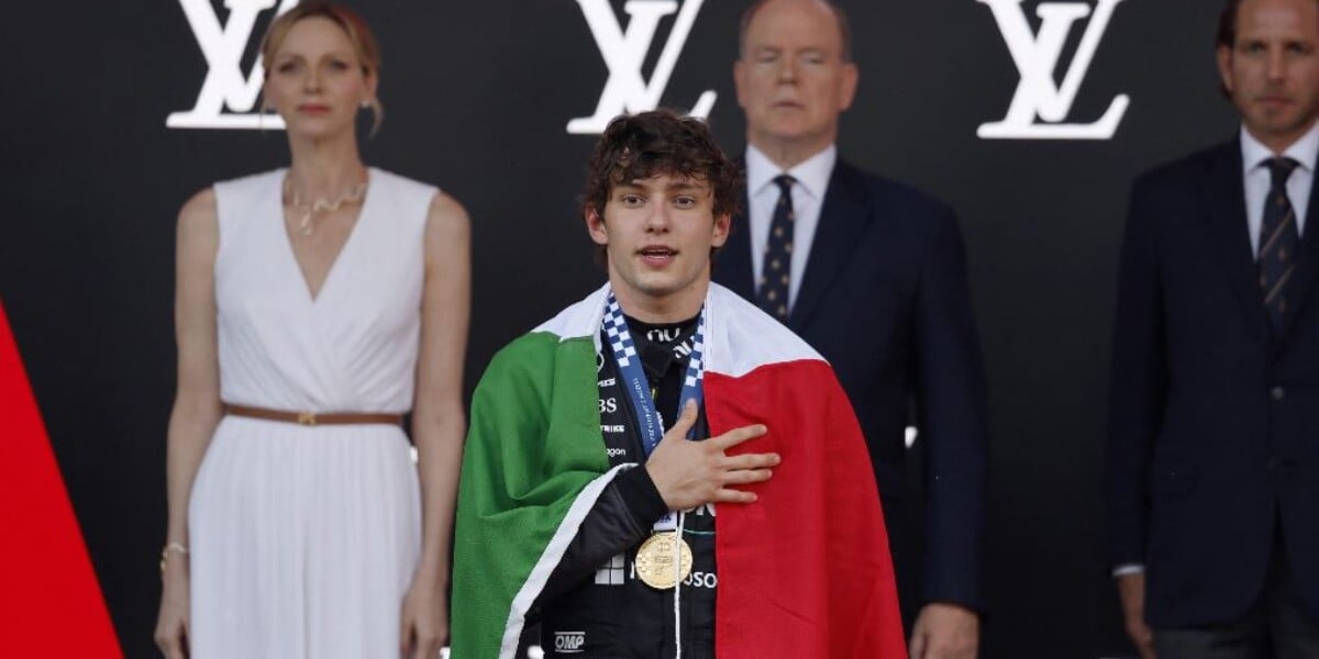 Unstoppable Antonelli: he writes history in Monte Carlo. Triumph ahead of Hamilton's Ferrari. Leclerc slams