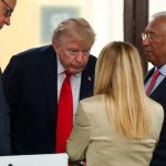 Trump attacks Meloni again: «She wants to be friends again to bring her numbers back up. No thank you"
