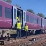 United Kingdom, collision between two trains north of London: one dead and dozens injured