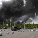Ukraine, huge drone attack on Russia: 555 shot down, Moscow refinery on fire