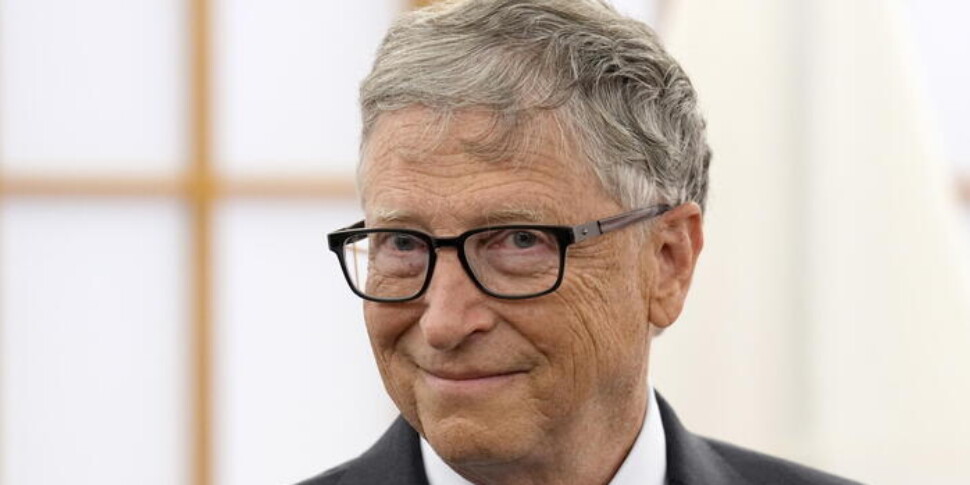 Bill Gates: "I never molested anyone, but I should never have met Epstein"