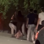 Car tries to run over young people after a fight, shocking video from Taormina. De Luca: “Not tolerable, it's attempted murder”
