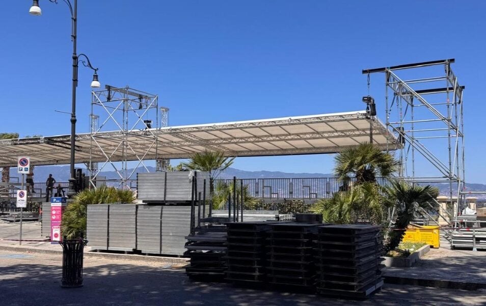 Carabinieri celebration and Giorgia Meloni in the city, Reggio Calabria between construction sites, ordinances and traffic inconveniences