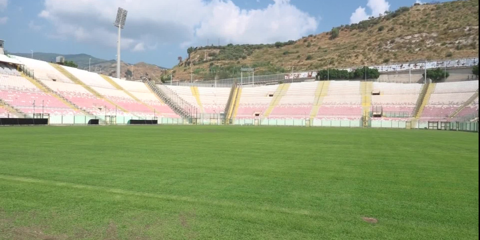 Cosenza, “Franco Scoglio” idea from Messina for registration