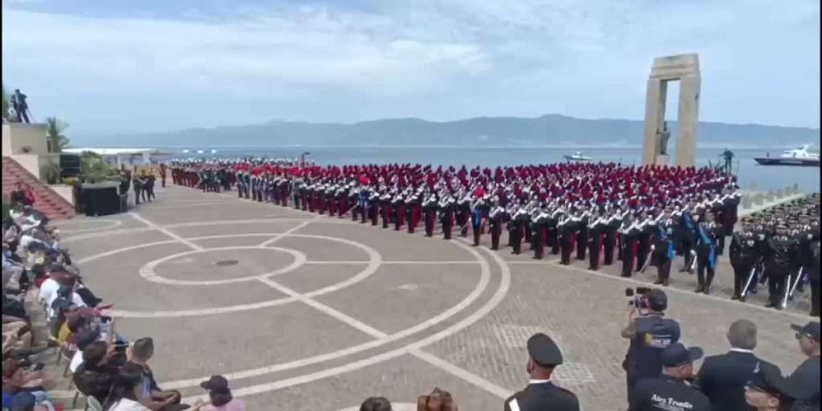 Crosetto: "The history of the Carabinieri is extraordinary. My first thought goes to the fallen, to those who gave everything up to their lives"