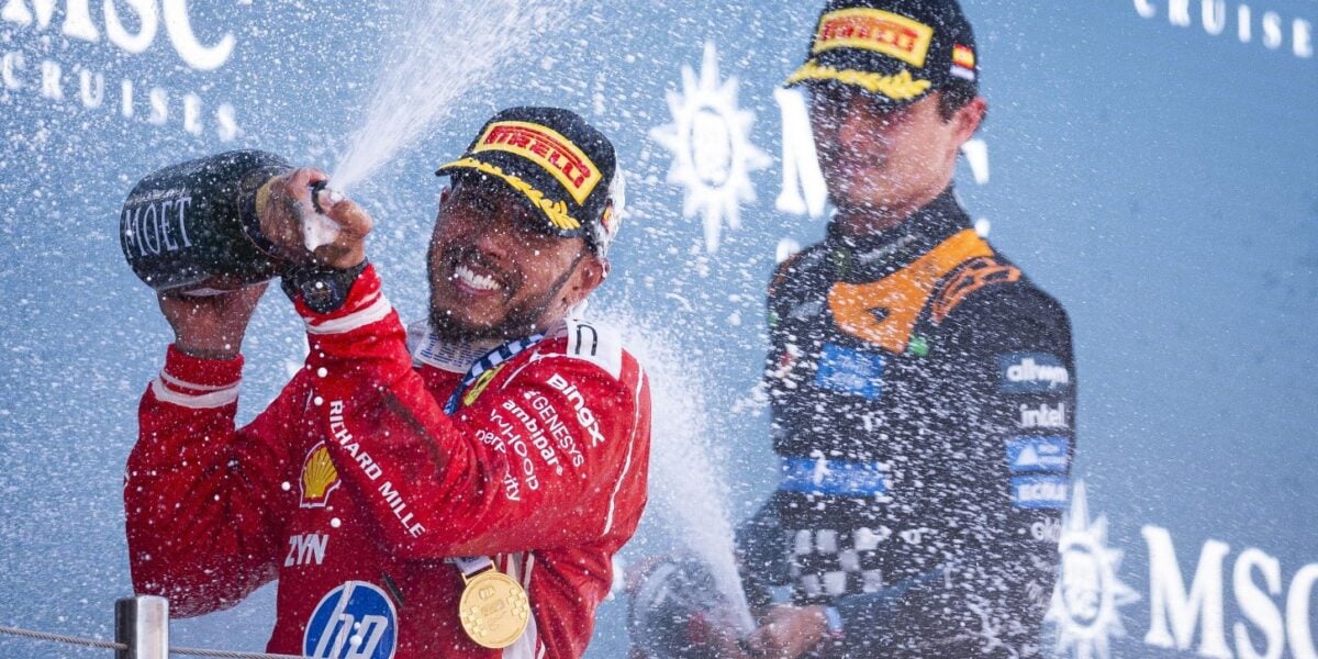 Hamilton triumphs in Barcelona, ​​first success with Ferrari. Antonelli and Leclerc out
