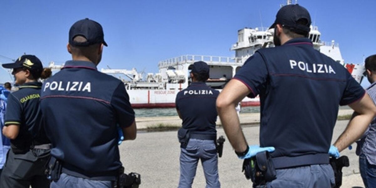 Landings in the last three days in the Crotone area: 21 rejection orders issued