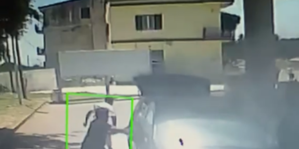 Locked in cars and burned alive in Amendolara: camera images confirm the crime. VIDEO managers identified