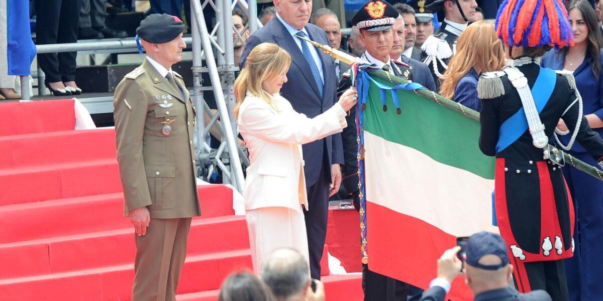 Meloni does not go to Tivat for the EU-Balkans summit. Renzi: "She was late in Reggio, everyone was present except her"