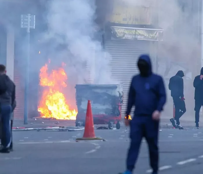 Northern Ireland, thousands take to the streets in Belfast against racism