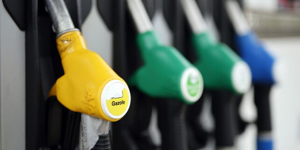 Oil takes off with new Iran-US tensions: stock markets down