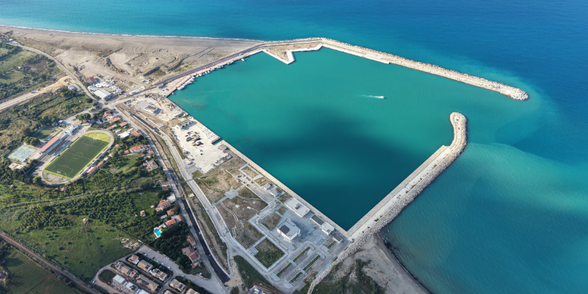 Port of Nebrodi in S. Agata Militello. Another 10.9 million ready for dredging