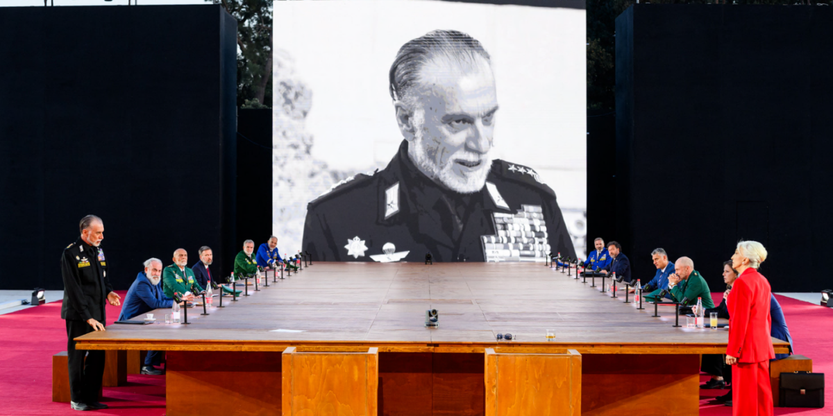 «The Persians», yesterday and today the excess of power. Superb staging by Àlex Ollé in Syracuse for Inda