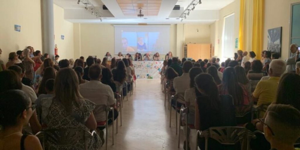 The awards ceremony for the “Geographies of the Heart” competition takes place at the Museum of the Present