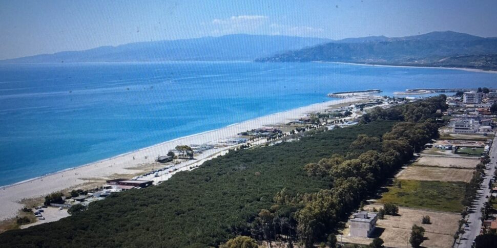 The future of the seaside district of Catanzaro depends (not only) on the new port