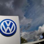 Volkswagen, the crisis is getting worse: the company is considering doubling its layoffs, with up to 100 thousand jobs at risk