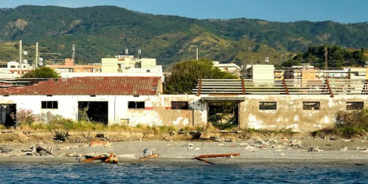 Messina and the «ZonaSud», the invisible coast of the Strait in the photos of Gerri Gambino