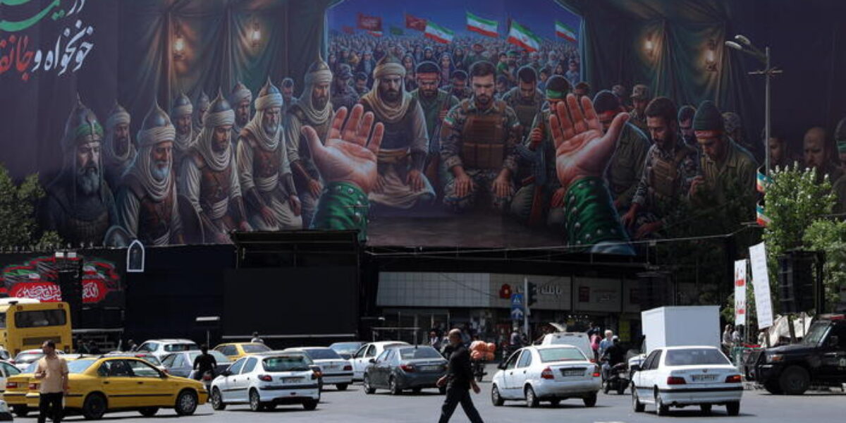 Middle East, American and Iranian officials will have indirect talks today in Doha