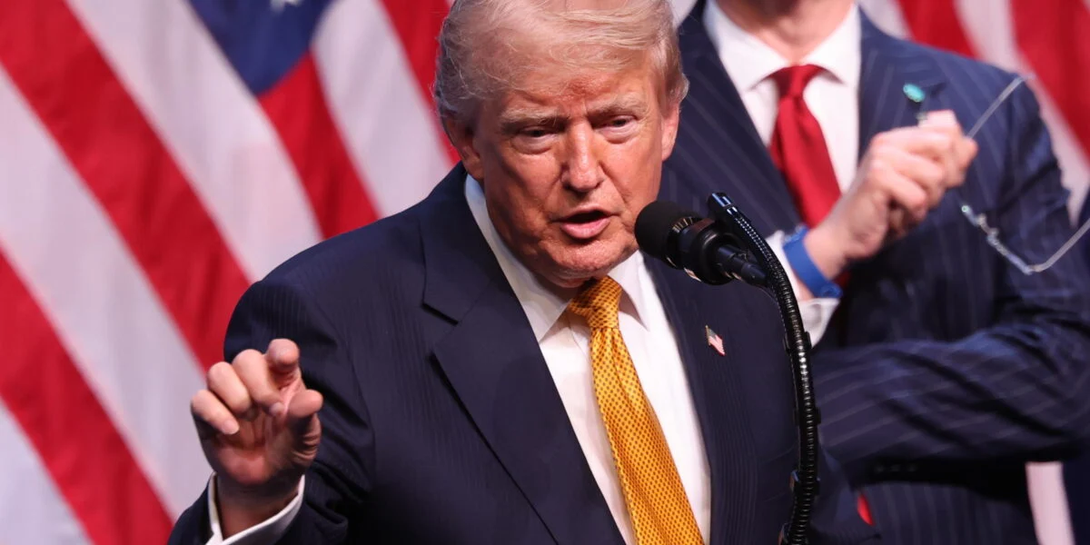 Trump attacks allies and then slows down: "NATO is united"