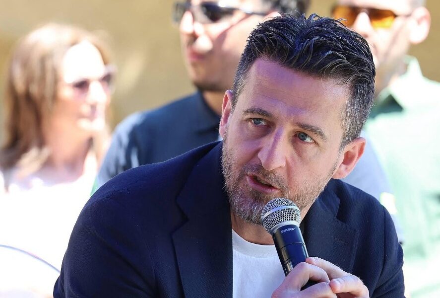 Corigliano Rossano, the mayor does not lose hope on the court
