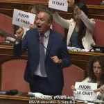 Delmastro case, the Chamber rejects the prosecutors' request on the chats with Caroccia. M5S senators occupy the government benches
