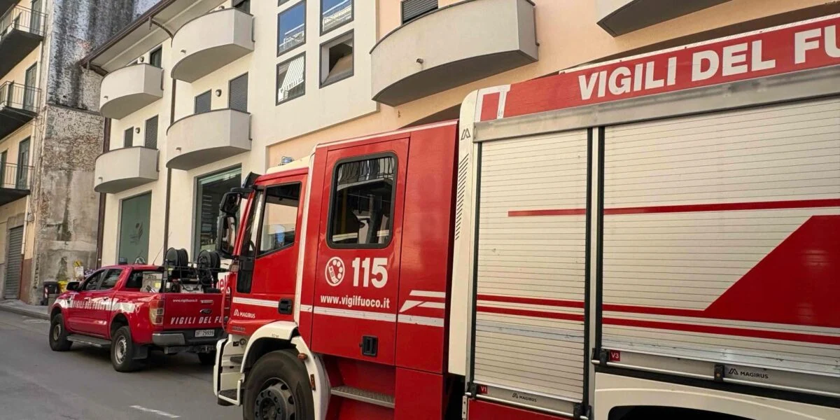 Fear in Sant'Agata Militello, smells of gas in the centre. A cylinder explosion averted