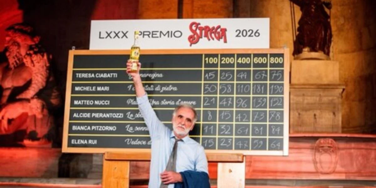 Michele Mari goes beyond the controversy and wins the 2026 Strega Prize
