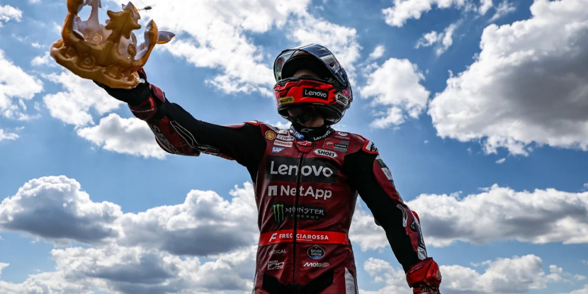 Moto GP: Marc Marquez wins in Germany over Ogura and Fernandez. Collarbone surgery for Bezzecchi