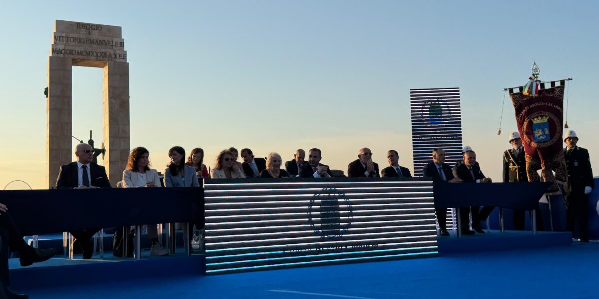 Reggio, Cannizzaro's oath amidst the applause of fellow citizens and Tajani: "I know the mayor, he will give his best" PHOTO
