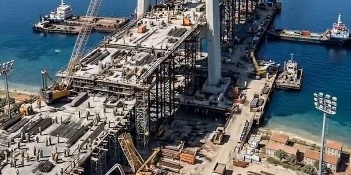 Strait Bridge, «positive discussions with the European Commission»