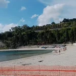 The Briatico paradox: beaches ready but blocked by bureaucracy
