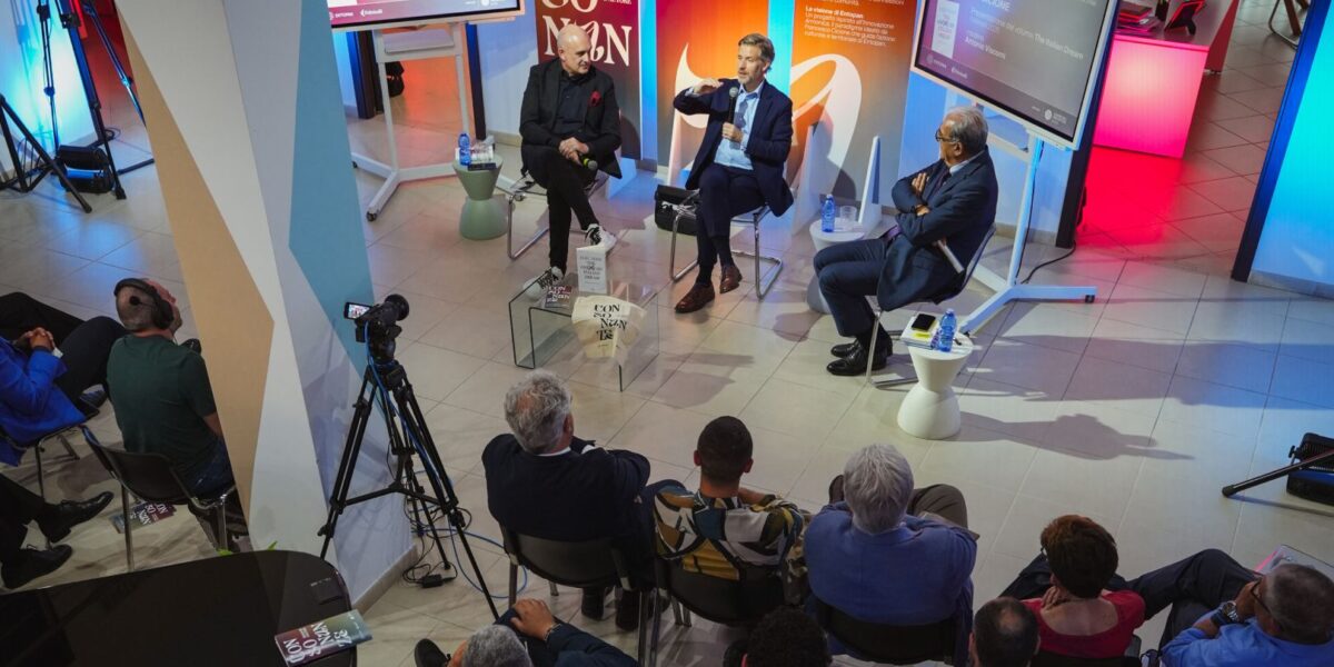 The "Italian dream" according to Alec Ross: taking back the future by starting from young people. And from the South