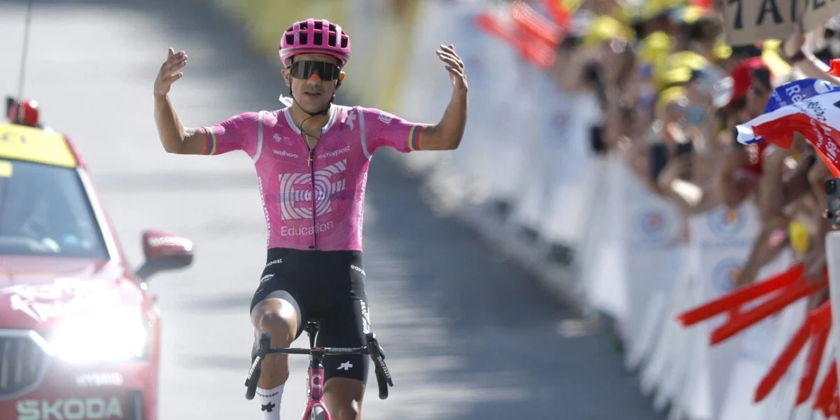 Tour de France 2026, Carapaz triumphs solo in the 18th stage: Pogacar remains in the yellow jersey