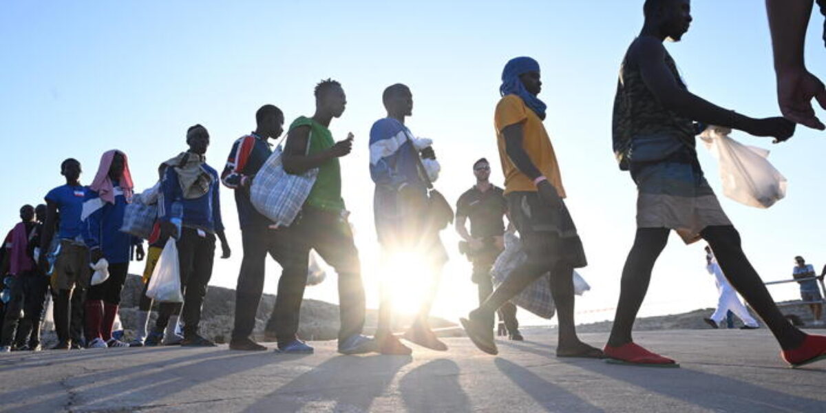 Rome-Berlin tension on repatriations: Germany presses, the Interior Ministry slows down. Schengen committee convened