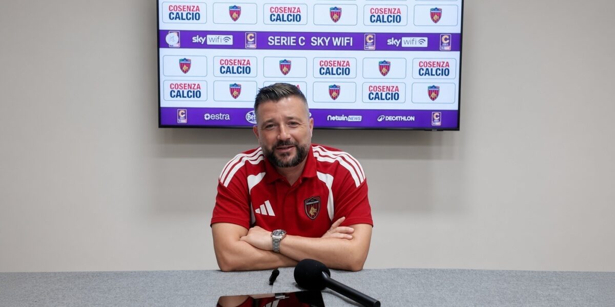 Cosenza, the championship begins: Coppitelli launches the challenge to Cerignola, «We have what it takes to have fun and entertain»