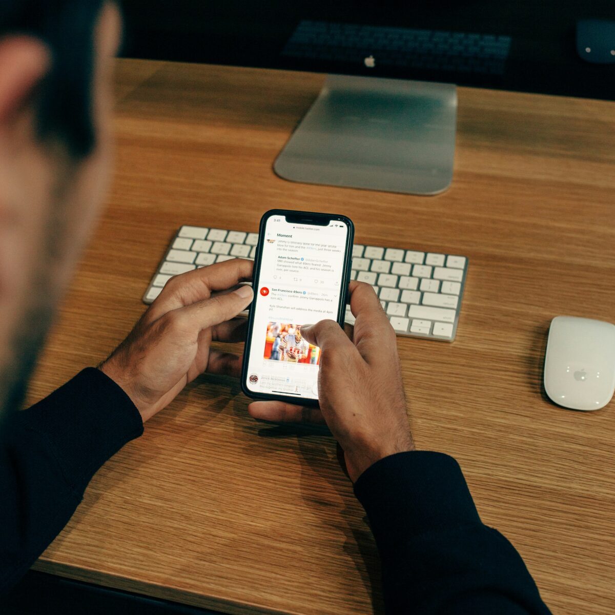 smartphone, online news
