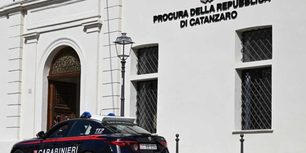 Borgia: child hit by father, prosecutor opens investigation